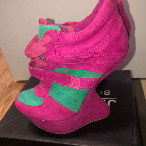 Rose pink suede sneaker heels - Picture 7 of 8